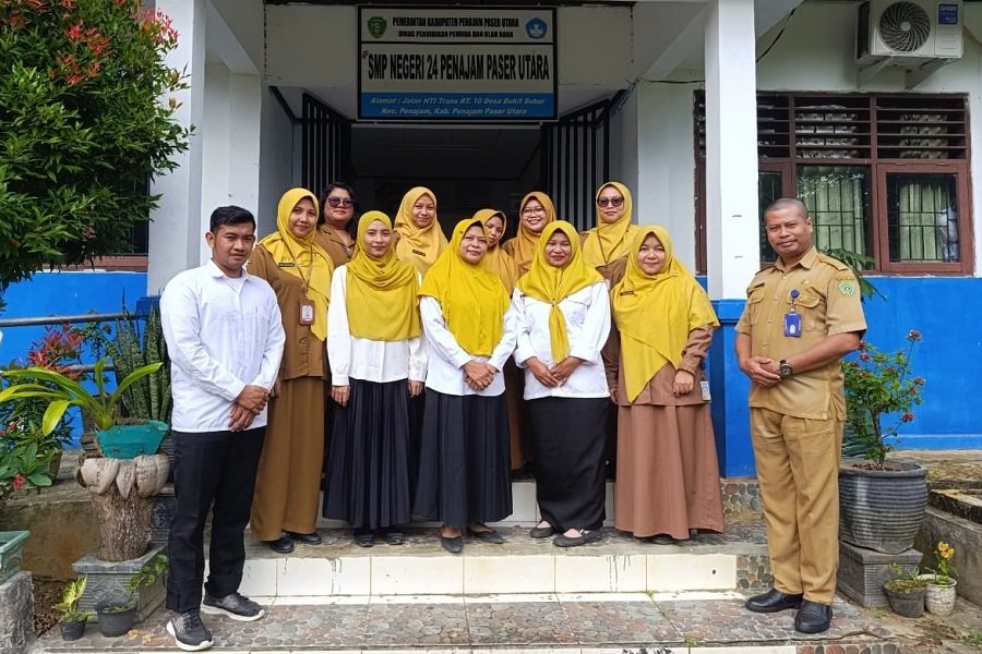 Struktur Organisasi SMP Negeri 24 Penajam Paser Utara